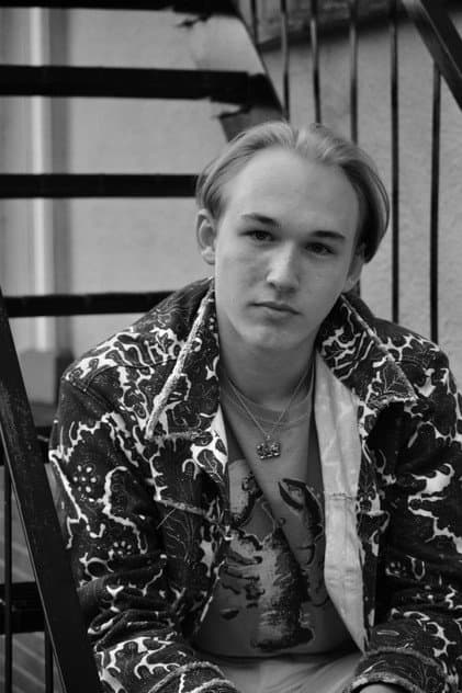 Oliver Canales Greenwood