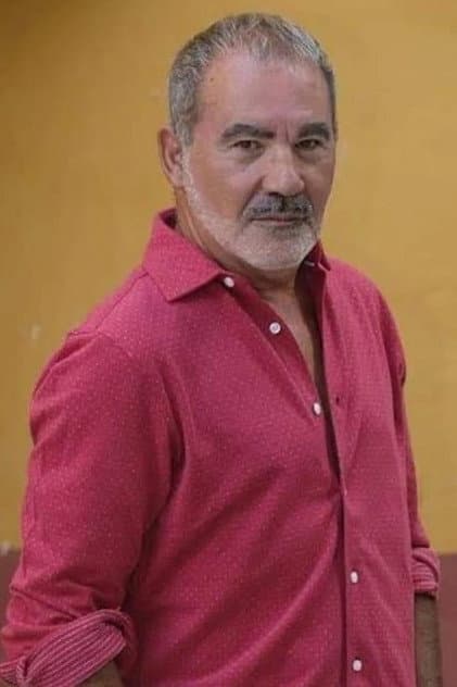 Valentín Paredes