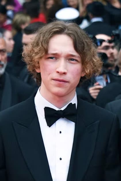 Dashiell Upton