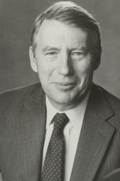 Robert MacNeil