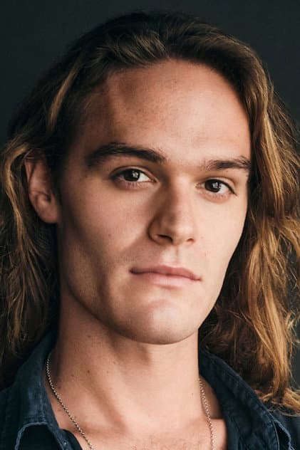 Pierce Wallace
